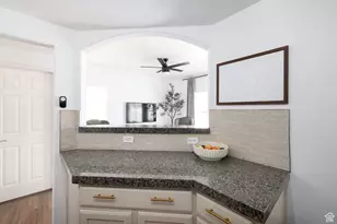 157 E Flowerfield Dr, Draper, UT 84020 - Photo 10