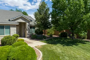 1730 W Stonebridge Dr, Saint George, UT 84770 - Photo 2