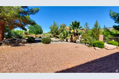 1730 W Stonebridge Dr #25, Saint George, UT 84770 - Photo 12