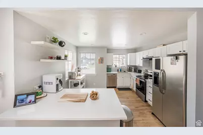 302 W 100 S, Orem, UT 84058 - Photo 4