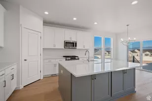 431 S McBride Dr, Grantsville, UT 84029 - Photo 4