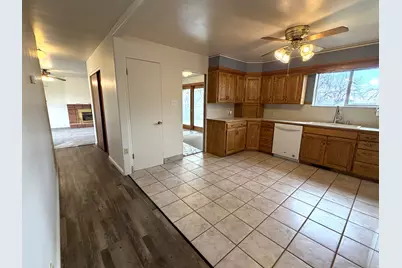 220 S 200 E, Fillmore, UT 84631 - Photo 8