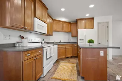 1952 E Meadow Downs Way, Cottonwood Heights, UT 84121 - Photo 6