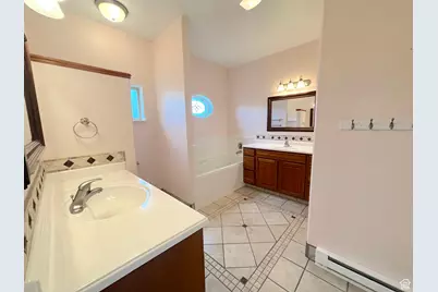 617 W Center St, Blanding, UT 84511 - Photo 20