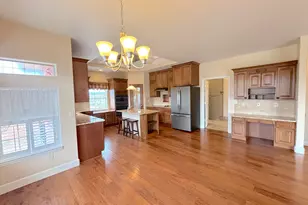 617 W Center St, Blanding, UT 84511 - Photo 6