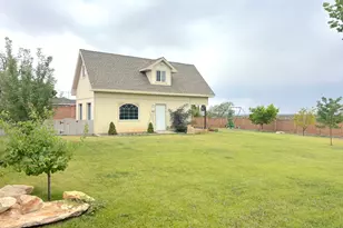 617 W Center St, Blanding, UT 84511 - Photo 74