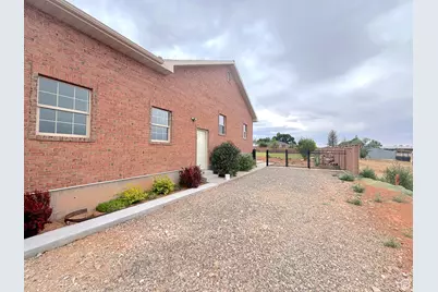 617 W Center St, Blanding, UT 84511 - Photo 78