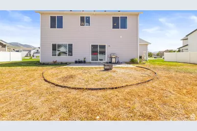 1345 E 340 S, Hyrum, UT 84319 - Photo 22