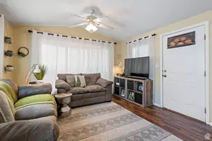 4400 W State St, Hurricane, UT 84737 - Photo 6