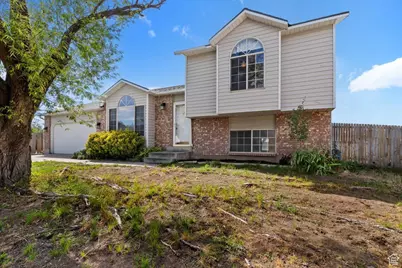 5627 W Walnut Ridge Cir, Salt Lake City, UT 84118 - Photo 2