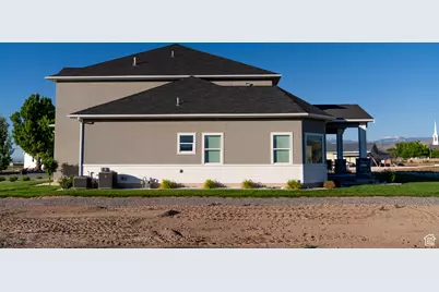 10615 W 14500 S, Axtell, UT 84621 - Photo 4