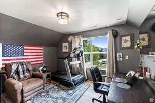 520 E 100 S, Hyde Park, UT 84318 - Photo 34