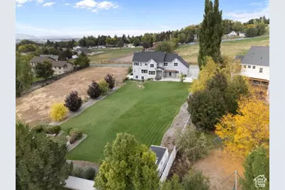 520 E 100 S, Hyde Park, UT 84318 - Photo 58