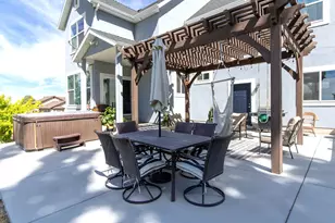 520 E 100 S, Hyde Park, UT 84318 - Photo 8