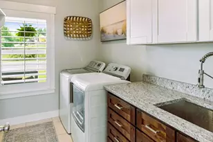 520 E 100 S, Hyde Park, UT 84318 - Photo 20