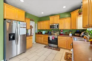 231 E Box Elder Dr, Grantsville, UT 84029 - Photo 8