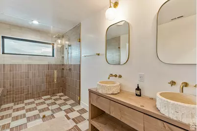 681 N Lochwood Dr, Garden City, UT 84028 - Photo 22