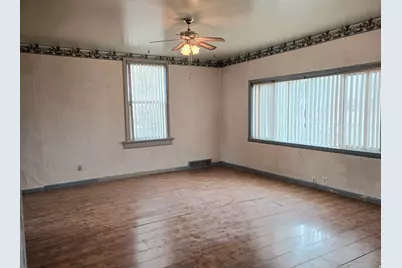 310 S Main St, Orangeville, UT 84537 - Photo 8