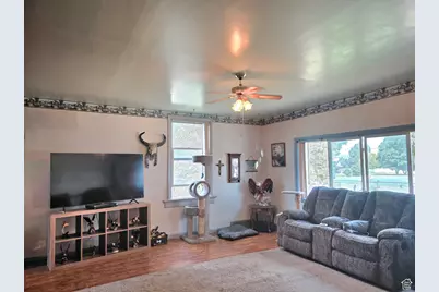 310 S Main St, Orangeville, UT 84537 - Photo 4