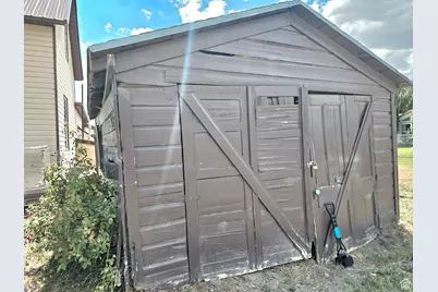 310 S Main St, Orangeville, UT 84537 - Photo 20