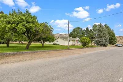 249 N 340 W, Marysvale, UT 84750 - Photo 38