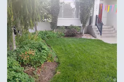 1494 S Mica Ln, Layton, UT 84041 - Photo 4