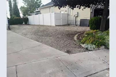 1494 S Mica Ln, Layton, UT 84041 - Photo 8
