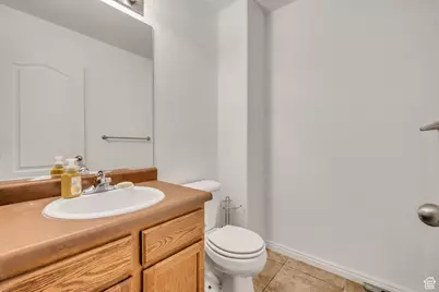 6059 Bayshore Dr, Stansbury Park, UT 84074 - Photo 14