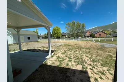 554 W Cottle Ln, Farmington, UT 84025 - Photo 12