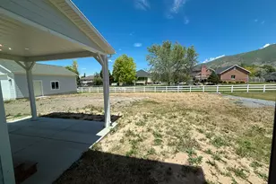 554 W Cottle Ln, Farmington, UT 84025 - Photo 12
