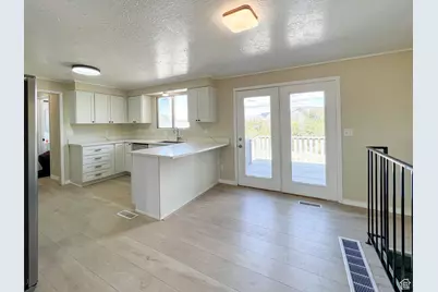 607 E Geneva, East Carbon, UT 84520 - Photo 4