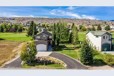 2565 S Country Club Dr, Garden City, UT 84028 - Photo 2