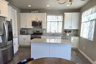 7817 W Range Creek Ln, Magna, UT 84044 - Photo 8