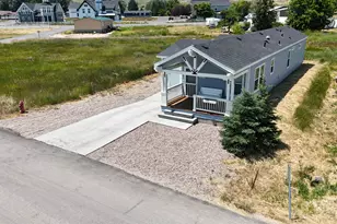 583 S Aspen Dr, Garden City, UT 84028 - Photo 28