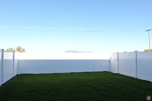 573 N 300 W, Smithfield, UT 84335 - Photo 4