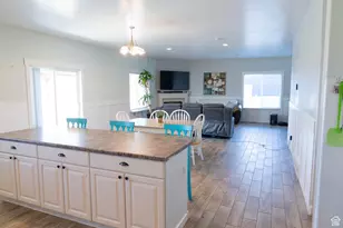 1060 Searle Ln E, Eagle Mountain, UT 84005 - Photo 18