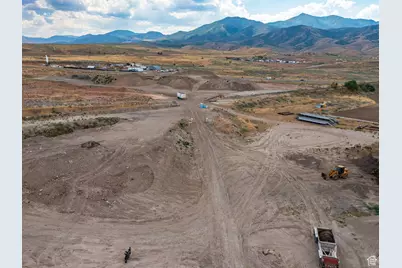 7479 W 5400 S, West Valley, UT 84118 - Photo 26