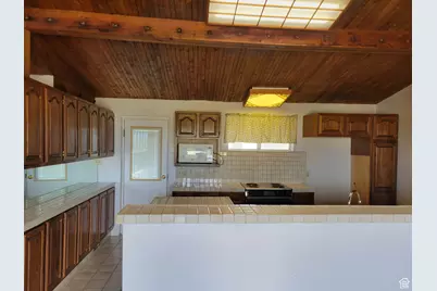 876 E 400 S, Payson, UT 84651 - Photo 8