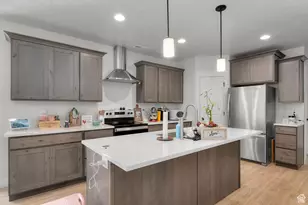 998 S 880 W, Salem, UT 84653 - Photo 4