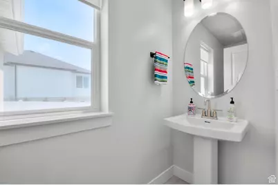 998 S 880 W, Salem, UT 84653 - Photo 16