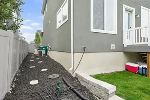 4696 W Camellia Ln N, Cedar Hills, UT 84062 - Photo 36