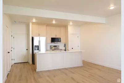 232 W 690 N, Smithfield, UT 84335 - Photo 4