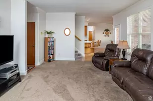 189 W 4050 N, Pleasant View, UT 84414 - Photo 12