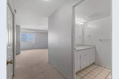 875 S Donner Way #1402, Salt Lake City, UT 84108 - Photo 14