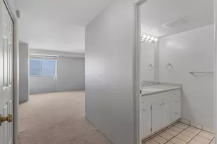 875 S Donner Way, Salt Lake City, UT 84108 - Photo 14