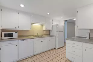 875 S Donner Way, Salt Lake City, UT 84108 - Photo 12