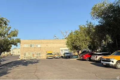 4698 S 200 W, Murray, UT 84107 - Photo 2