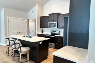 512 Meadow Ranch Ln E, Saratoga Springs, UT 84045 - Photo 14