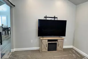 512 Meadow Ranch Ln E, Saratoga Springs, UT 84045 - Photo 12