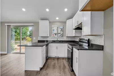 4909 W Sakura Ct, West Jordan, UT 84081 - Photo 6